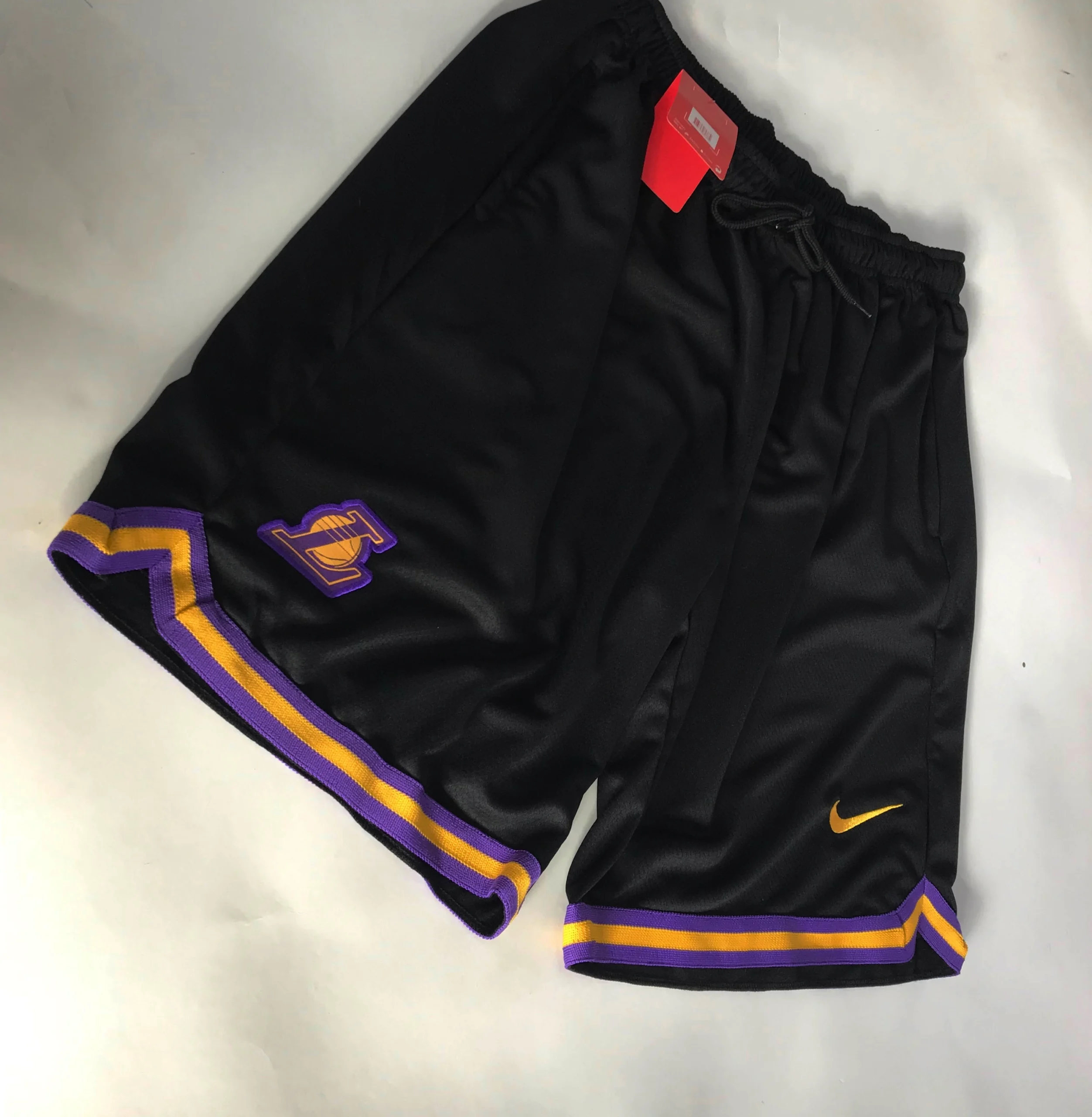 Nike lakers shorts black online